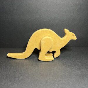 Geoff Rare Australian Wooden Walking Rocking Kangaroo Toy 4 x 8.75"